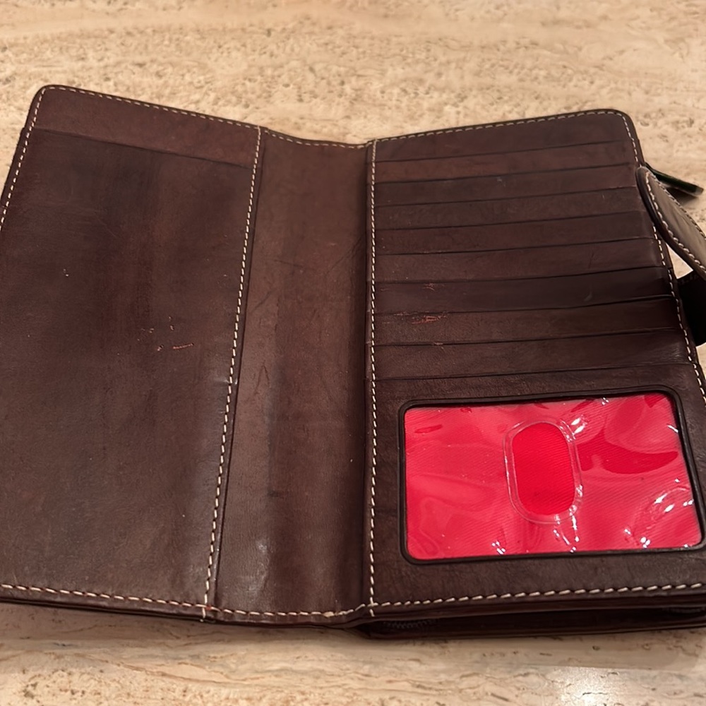 Dooney & Bourke Red Croc-Embossed Leather Wallet with Brown Trim - Picture 5 of 11